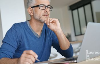 Laurearsi a 50 anni: perché non è troppo tardi