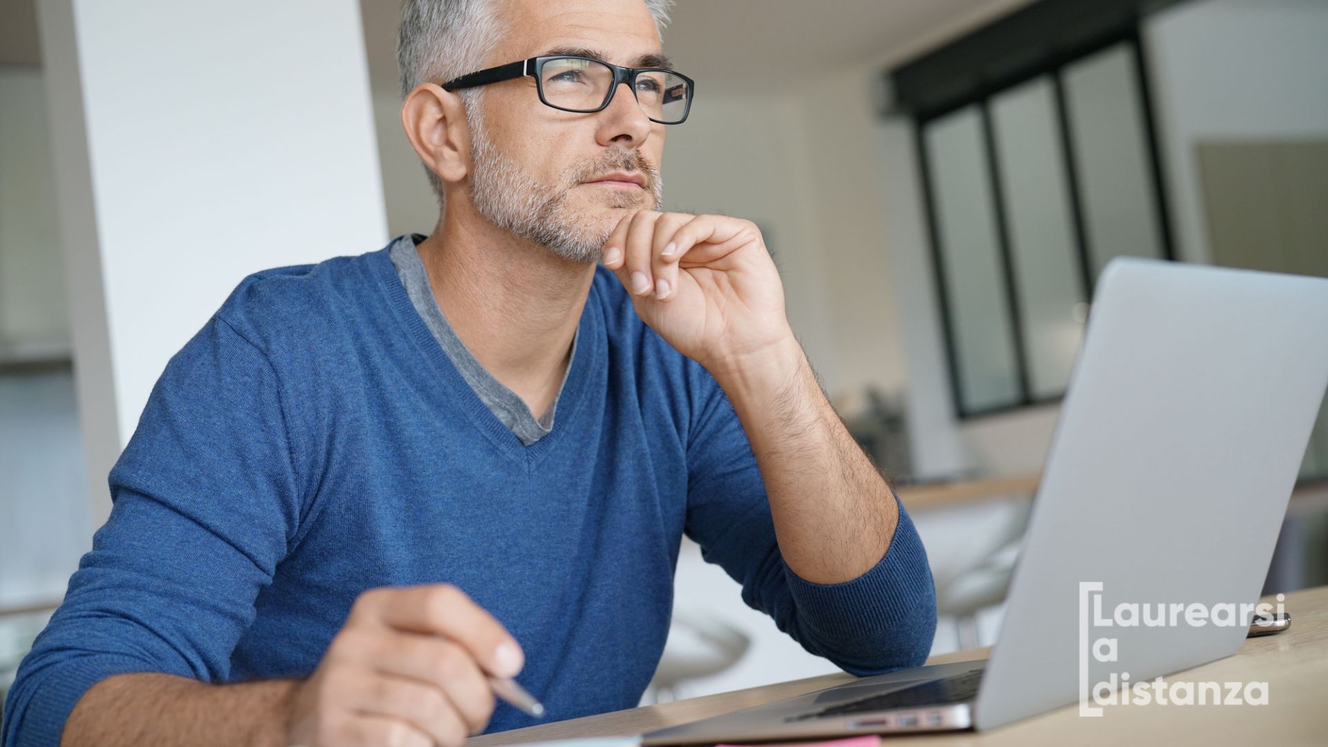 Laurearsi a 50 anni: perché non è troppo tardi