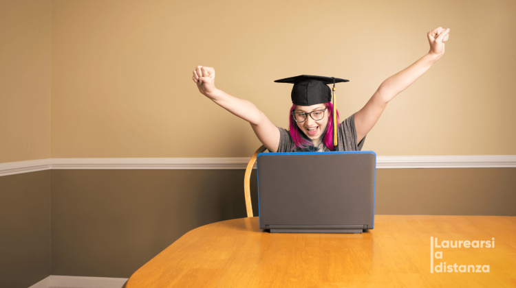 Laurea online riconosciuta: valore legale, lavoro e concorsi