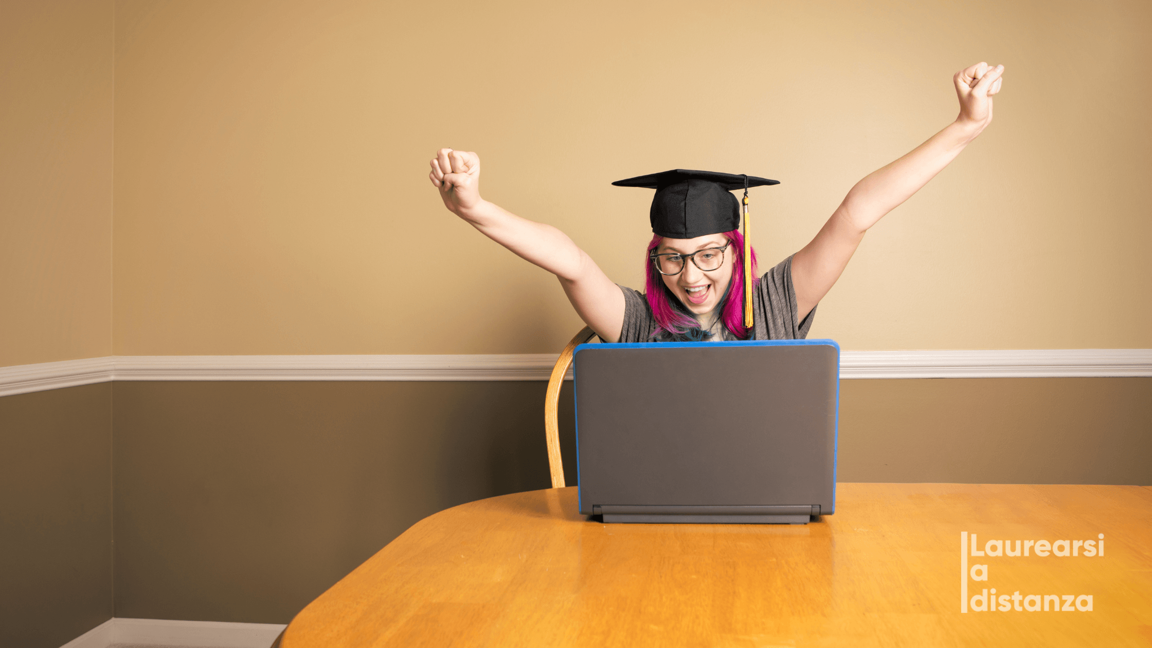 Laurea online riconosciuta: valore legale, lavoro e concorsi